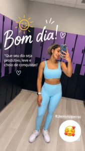 Cliente (32)