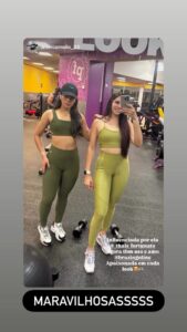 Cliente (44)